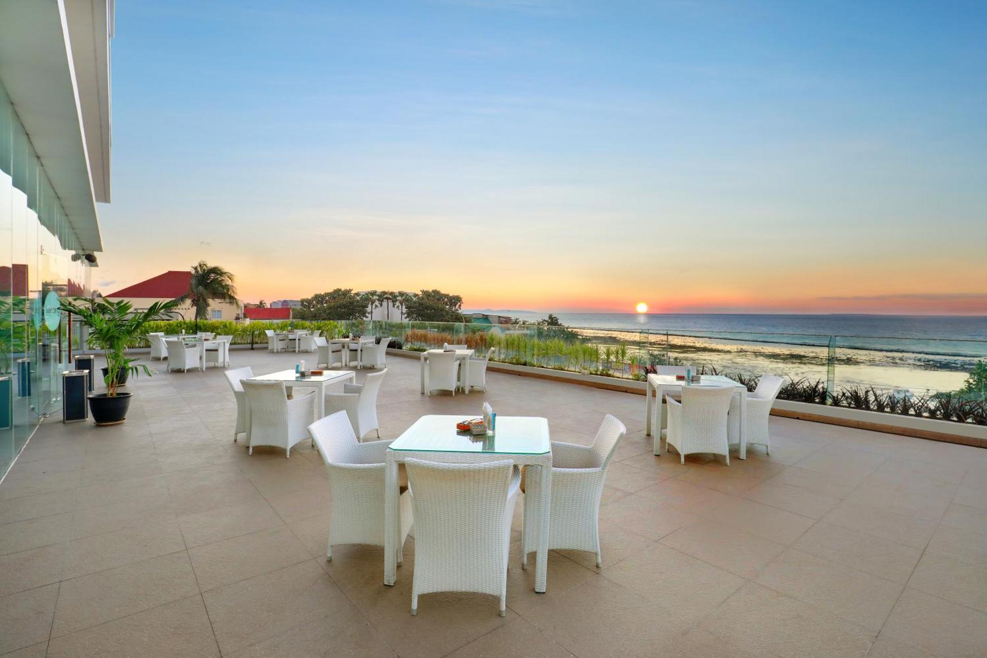 Aston Kupang Hotel & Convention Center Dış mekan fotoğraf