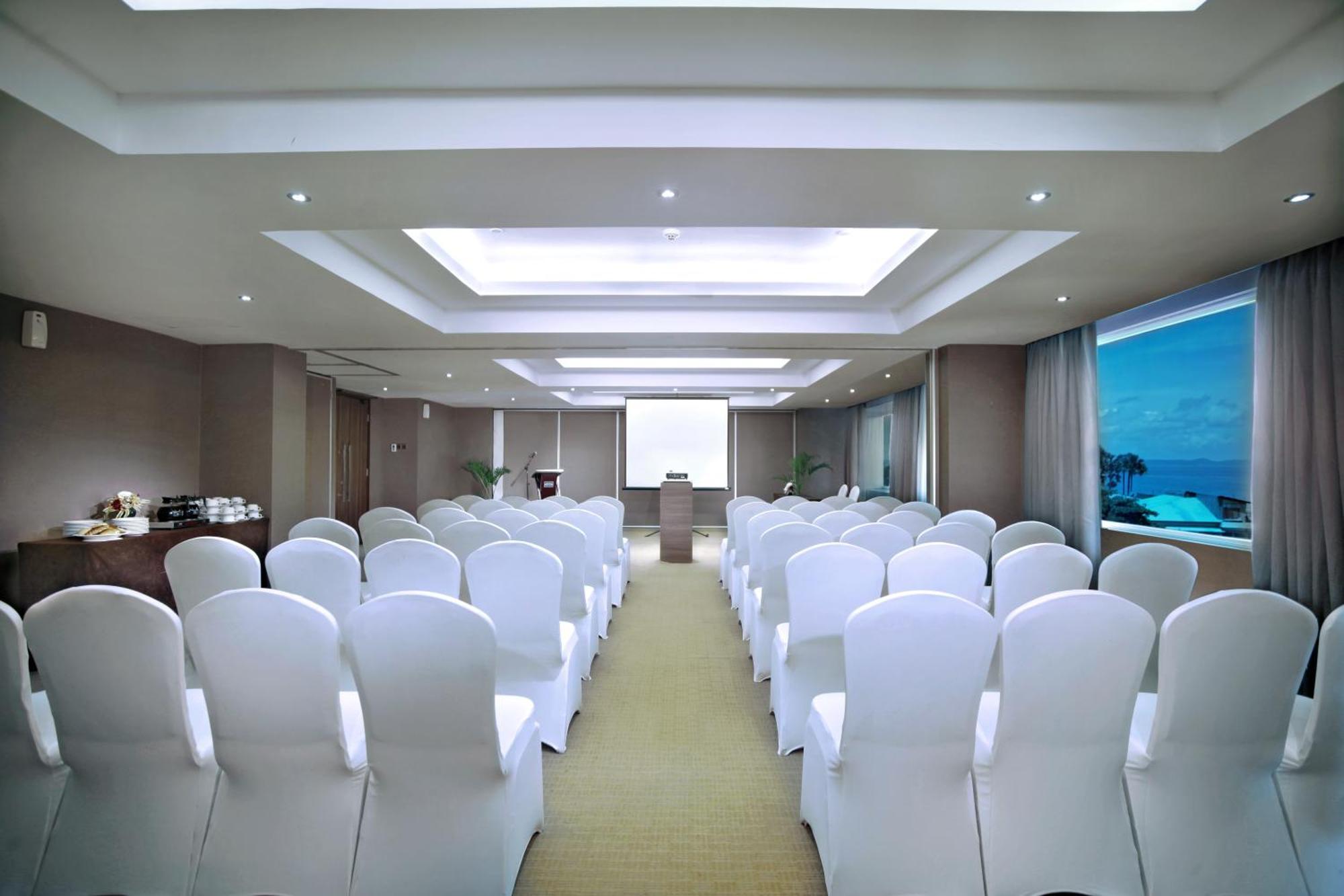 Aston Kupang Hotel & Convention Center Dış mekan fotoğraf