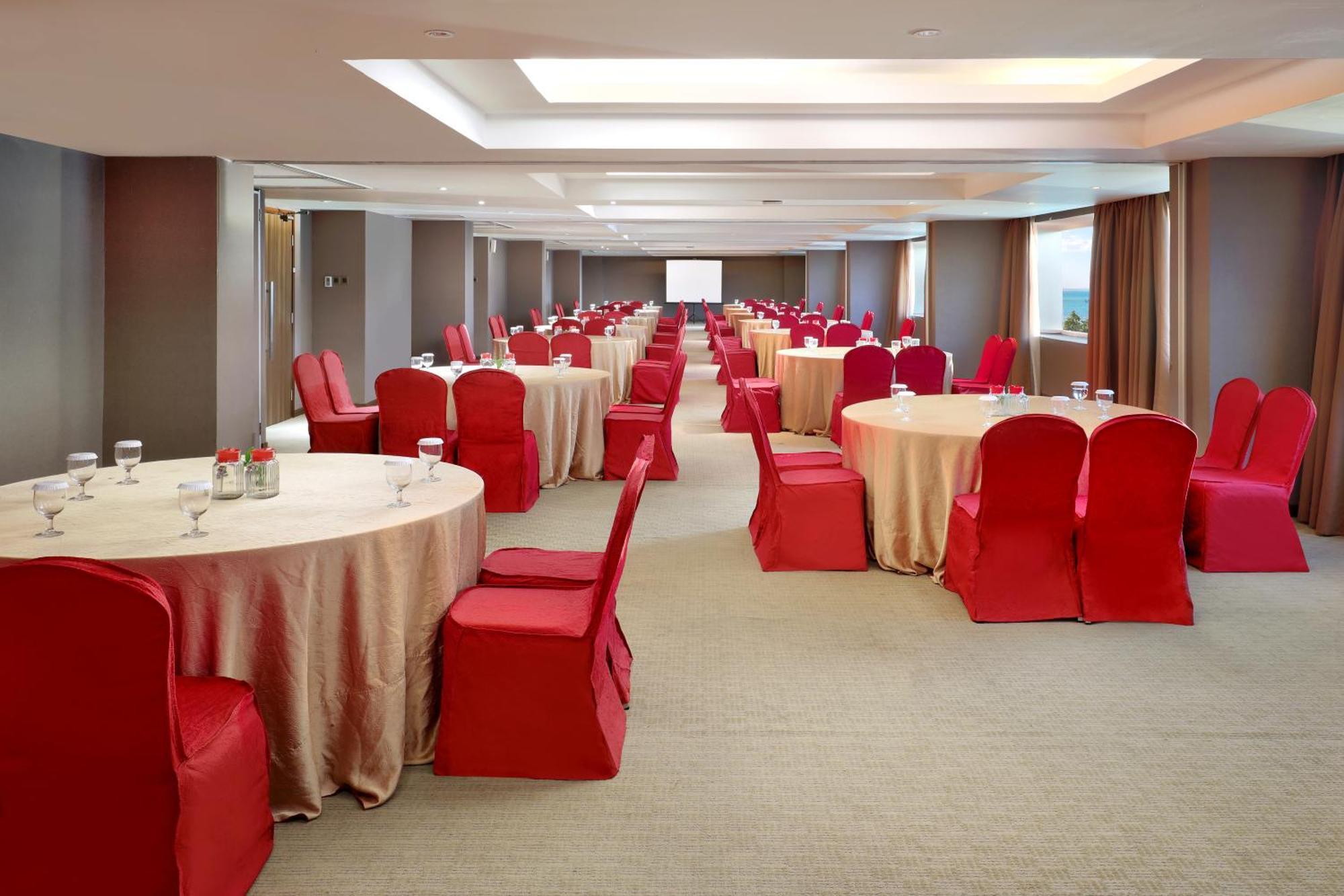 Aston Kupang Hotel & Convention Center Dış mekan fotoğraf