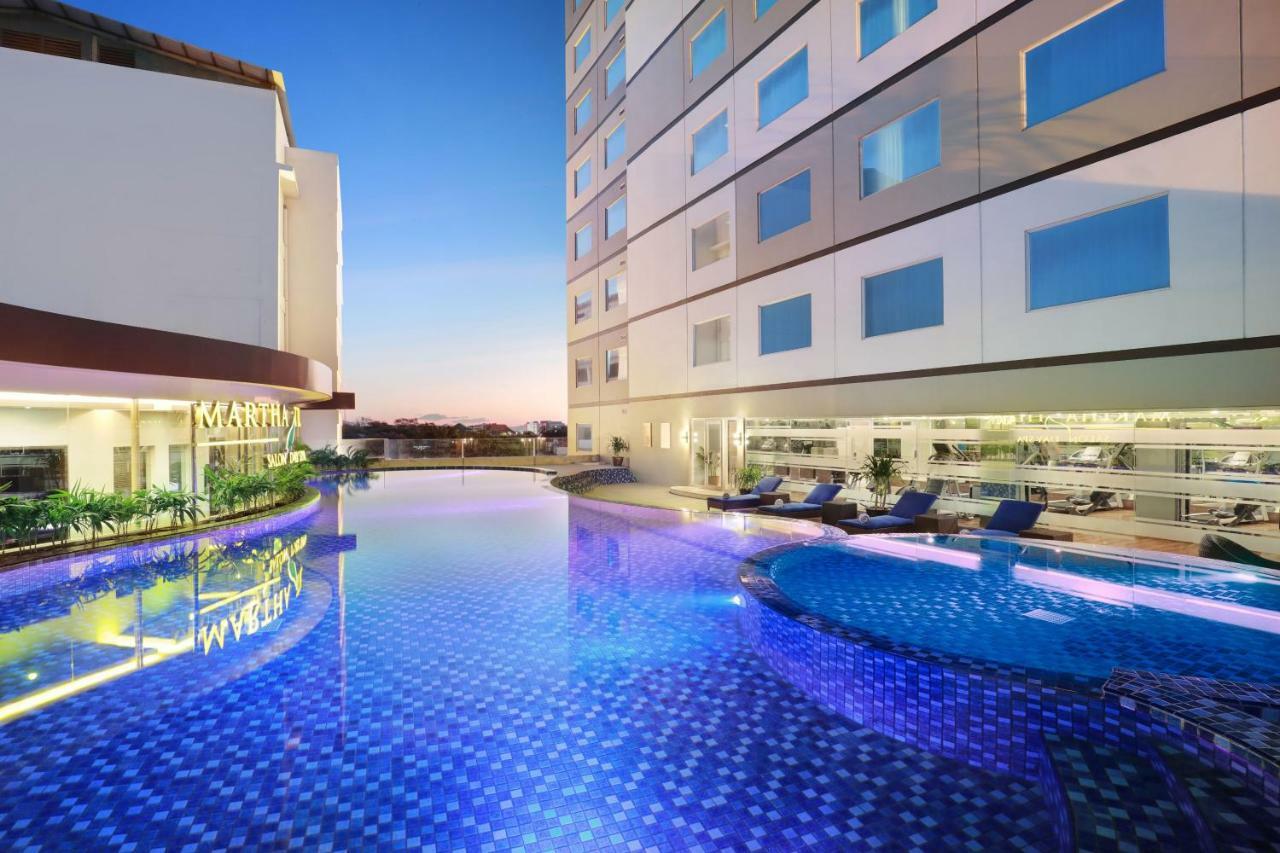 Aston Kupang Hotel & Convention Center Dış mekan fotoğraf